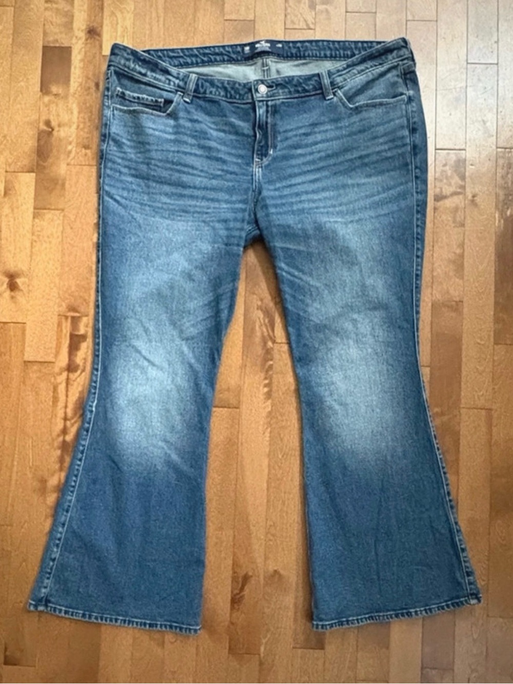 Hollister Low-Rise Flare Vintage Stretch Jeans W35 R / Size 20R